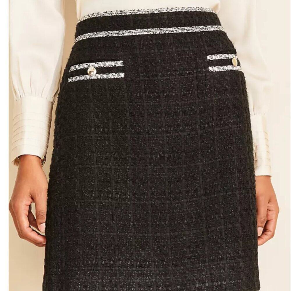 Ann Taylor Black Tweed Button Pocket Skirt Size 8